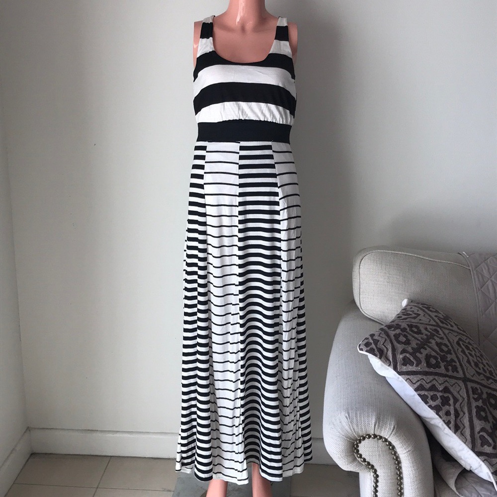 NWT GREEN ENVELOPE  maxi stripe dress